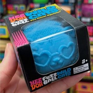 Nee doh Fuzz Ball Cats Stress Ball Squishy Blue
Toys